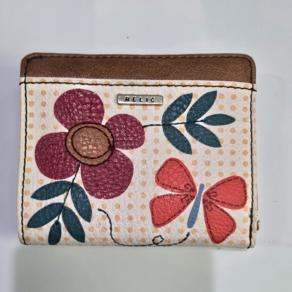 Relic Butterfly Flower Dots Snap Close Wallet With Zip Coin Holder Boho